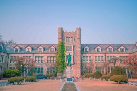 What’s a Private School? 2025 Guide for Parents