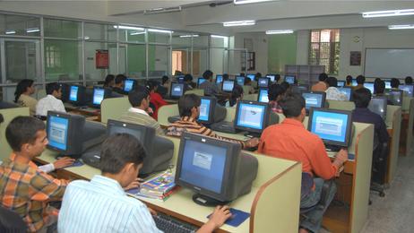 Technology in Private Schools: 2025 Insights