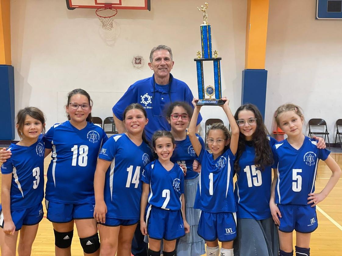 Hasten Hebrew Academy Photo - HHAI Girl's Volleyball Champions