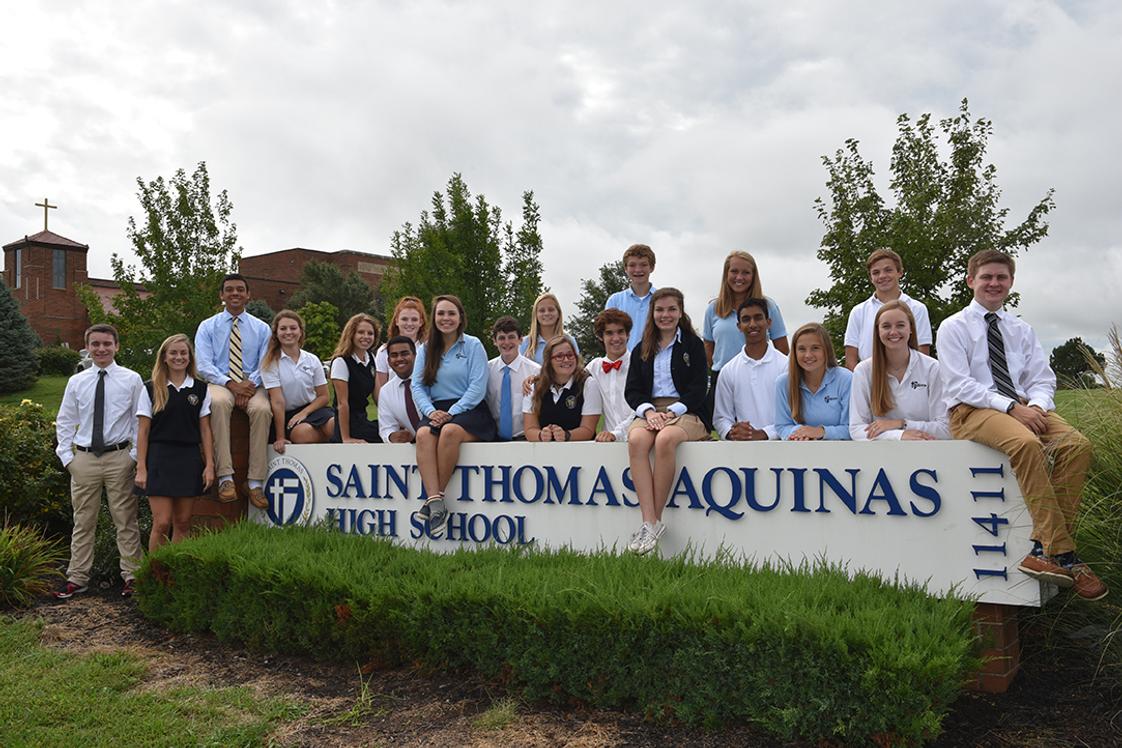 Saint Thomas Aquinas High School Photo - We welcome families to visit Saint Thomas Aquinas High School in Overland Park, KS