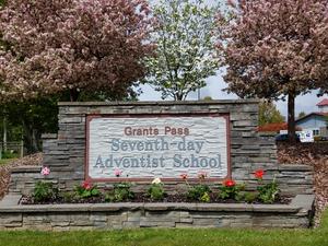 Grants Pass Adventist School Photo