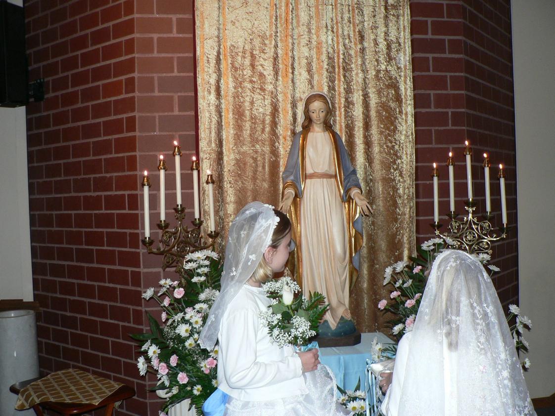 Saint Leo The Great School Photo #1 - Holy Mass every Friday. Confession 2-3 times per year. Grade level retreats for every grade. Numerous pilgrimage opportunities & faith building extras like vacation bible school, youth ministry and pro life / works of mercy