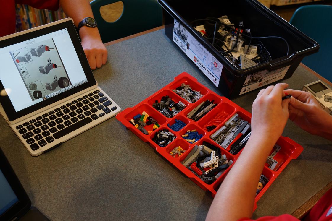 Concordia Lutheran School Photo - We offer a variety of exciting learning opportunities in STEM, including robotics.