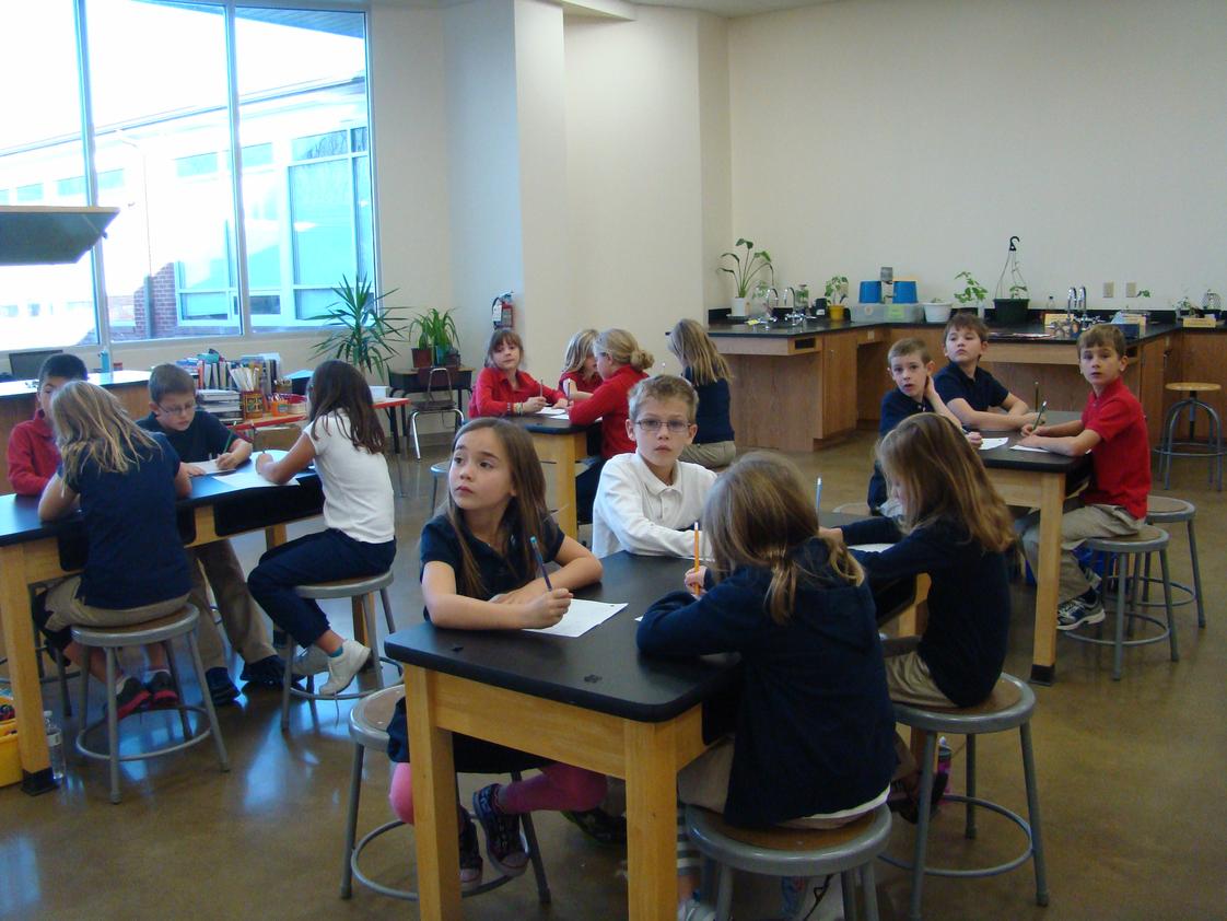 Penn Christian Academy Photo - Students learning in the new Science Lab.