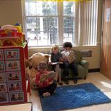 Frankfort KinderCare Photo #7 - Early literacy fun in our prekindergarten classroom library!