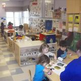 Glenview Knowledge Beginnings Photo #6 - Our Discovery Preschool B children are exploring the classroom during small group learning time