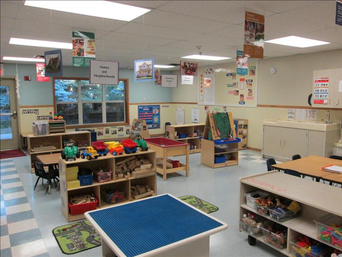 Eden Prairie KinderCare Dell Photo - Preschool Classroom